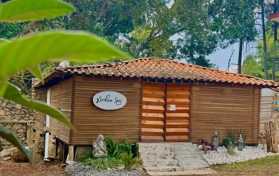 Exterior de la cabaña de Sedna Spa